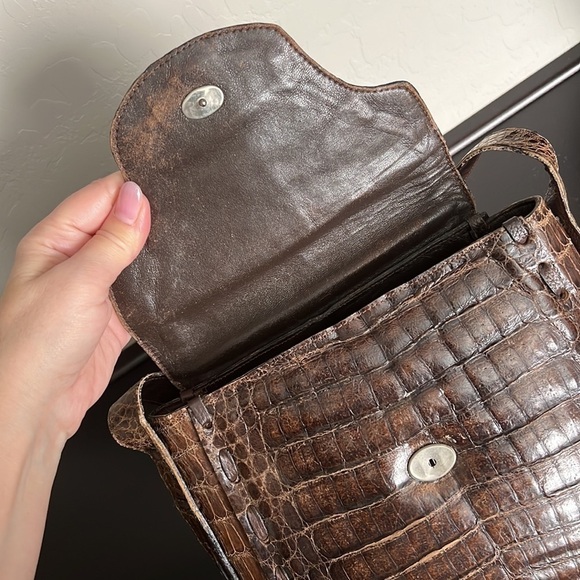 Real croc skin Vintage artisan made shoulder bag, brown. Hand made - Picture 12 of 17